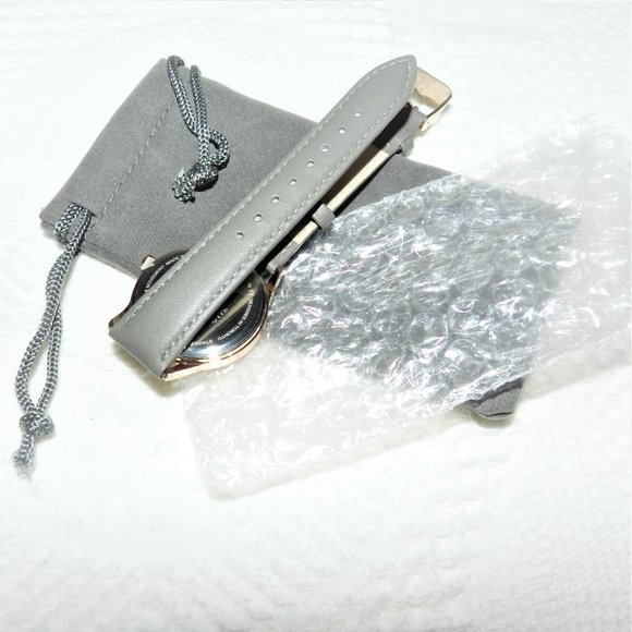 Monroe Classique Watch in Sunburst Solerose - Picture 4 of 6